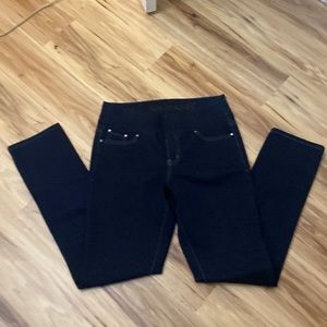 JAG Pull On Jeans, high rise slim leg, Sz 8, dark wash, inseam 31”, NWOT